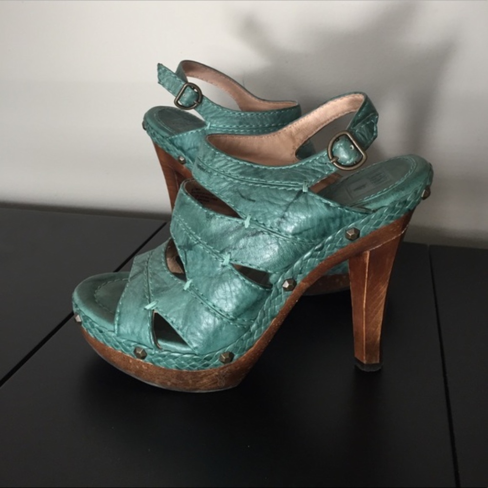 Frye Green Leather Platform Sandal